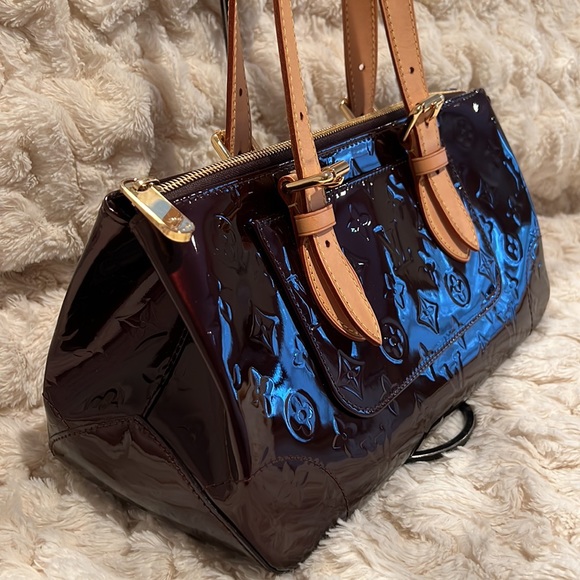 Louis Vuitton Rosewood Avenue Vernis shoulder bag in Stunning Amarante - Picture 6 of 16